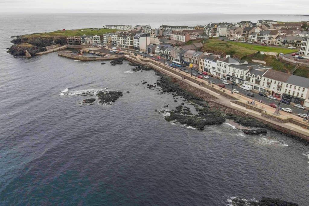 The Porthole Lägenhet Portstewart Exteriör bild